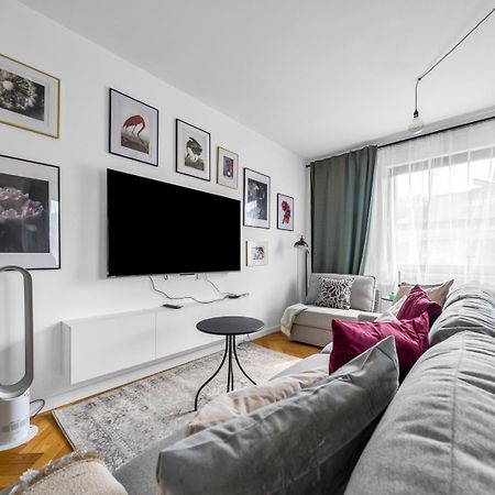 Skierniewicka Apt - Parking, Workspace, Balcony - By Rentujemy Varšava Exteriér fotografie