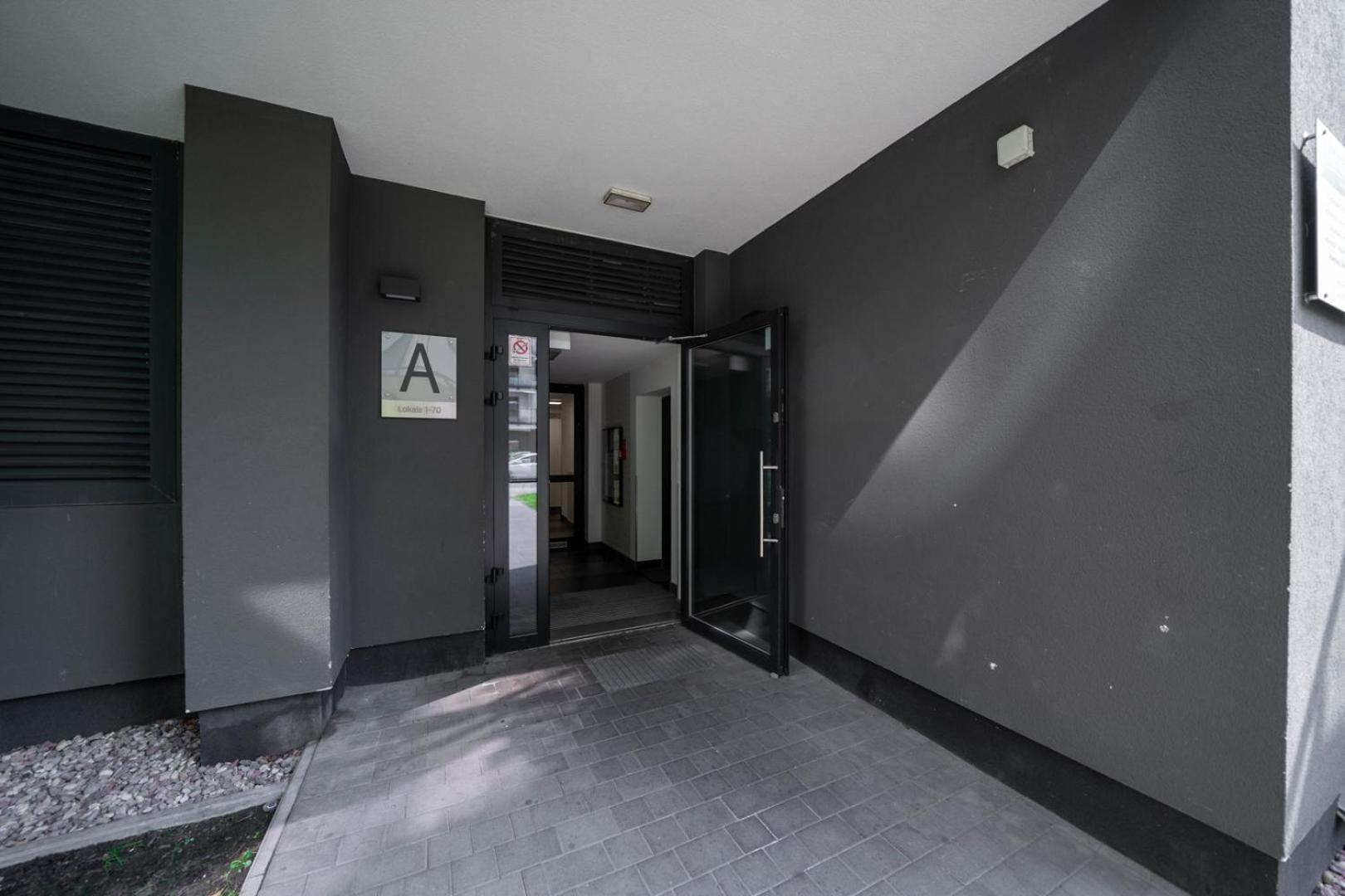 Skierniewicka Apt - Parking, Workspace, Balcony - By Rentujemy Varšava Exteriér fotografie